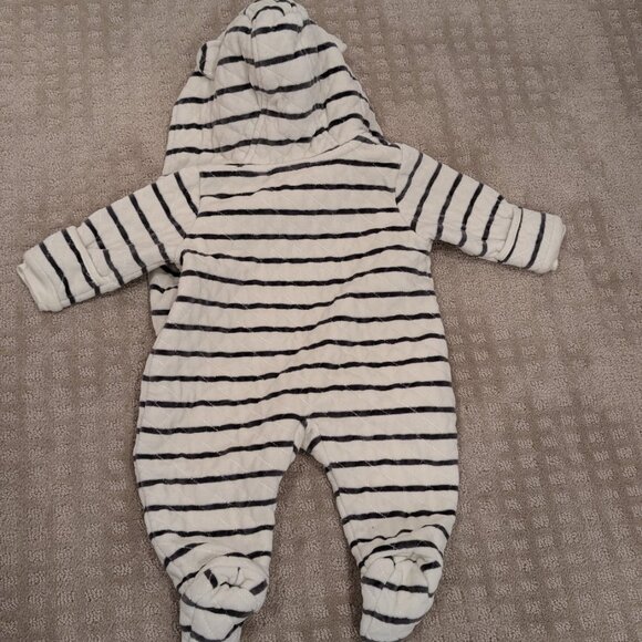 Nordstrom Bunting Quilted Hooded Snowsuit - Baby sz 0-3 months - Picture 7 of 8